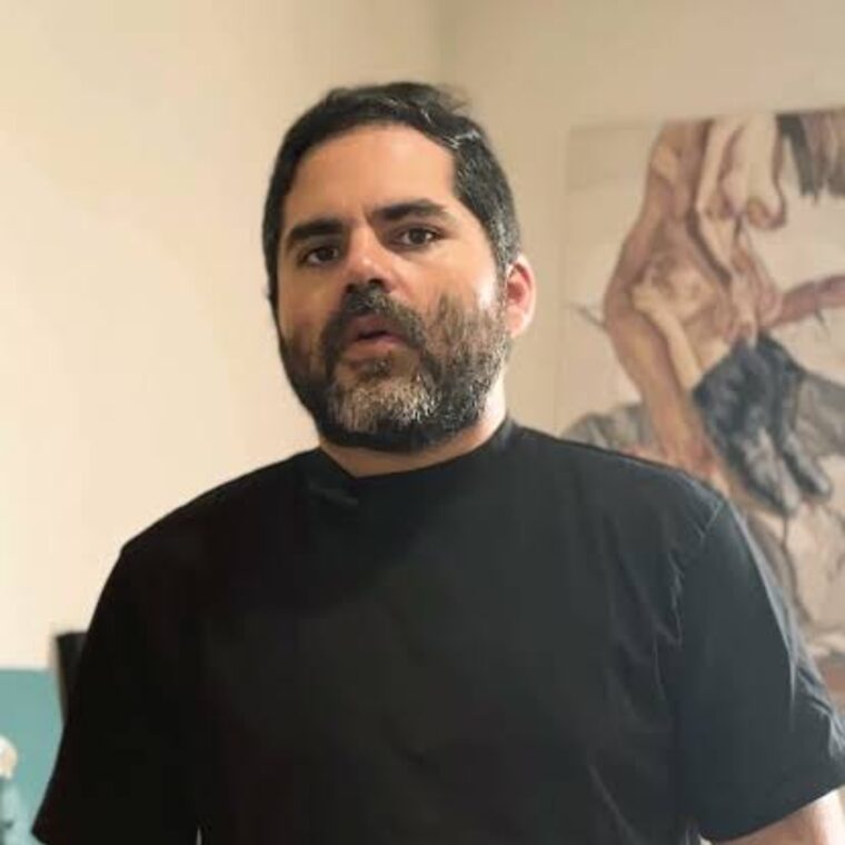 Retrato de Roy Barba